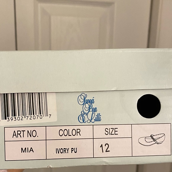 Swea Pea & Lilli Ivory “Mia” Mary Jane low heels for communion or party size 12 - Picture 2 of 6